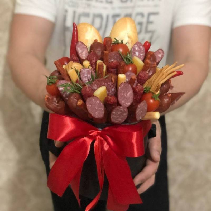 A,bouquet,of,sausages,for,men