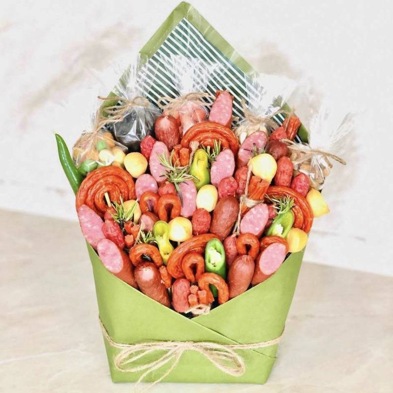 A,bouquet,of,sausages,for,men