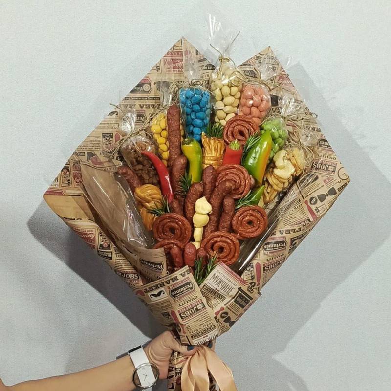 A,bouquet,of,sausages,for,men
