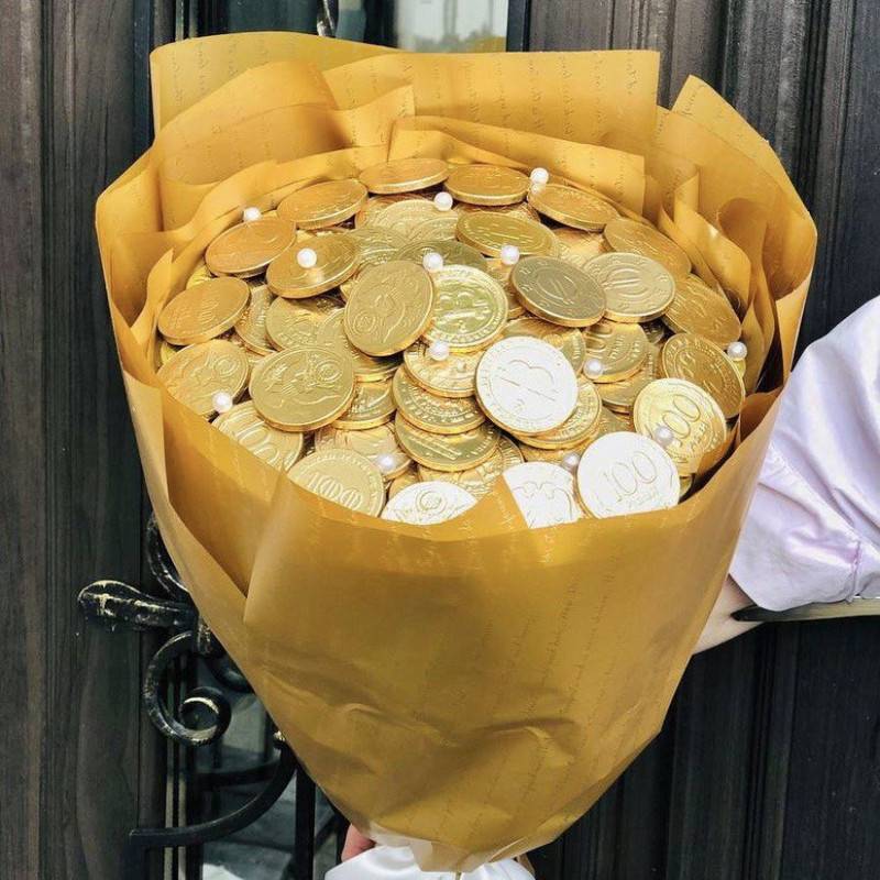 Slide,the,bouquet,to,the,coin