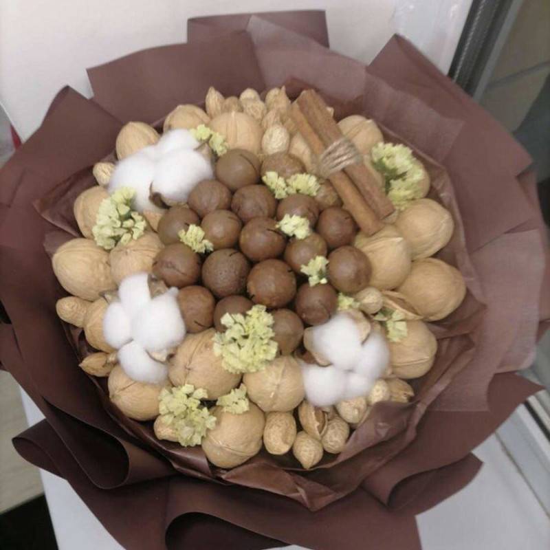 Bouquet,of,walnut,mix