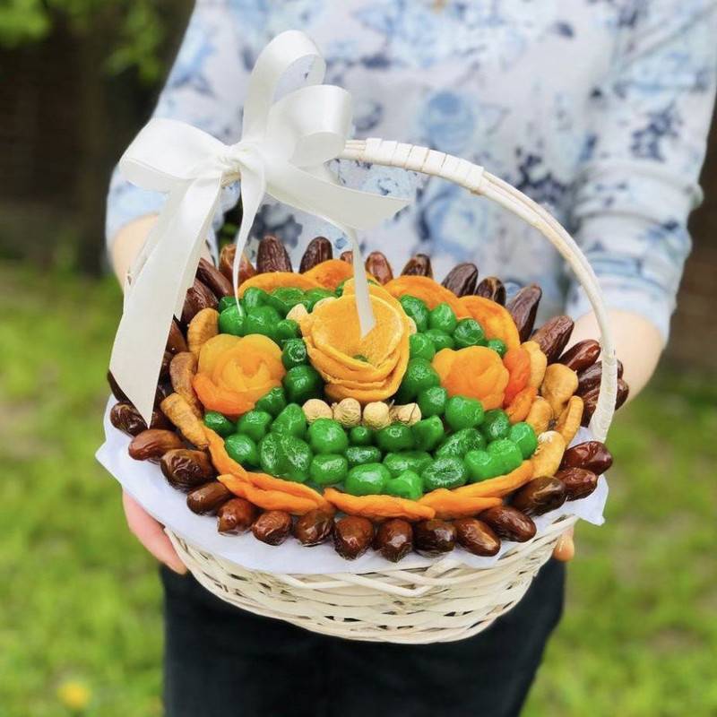 Set,of,dried,fruits,in,the,basket