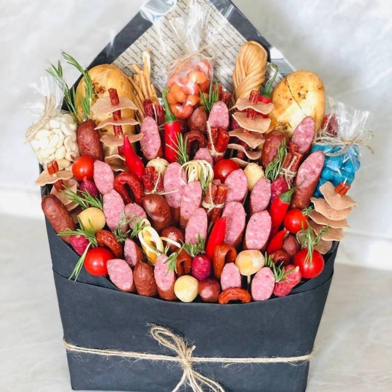 Sausage,bouquet,in,envelope