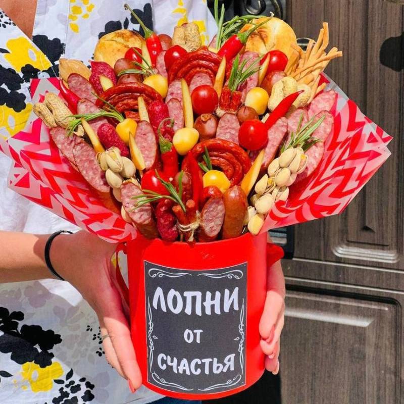 Bouquet,of,sausages,and,cheese