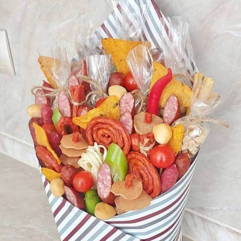 Sausage,bouquet,in,envelope