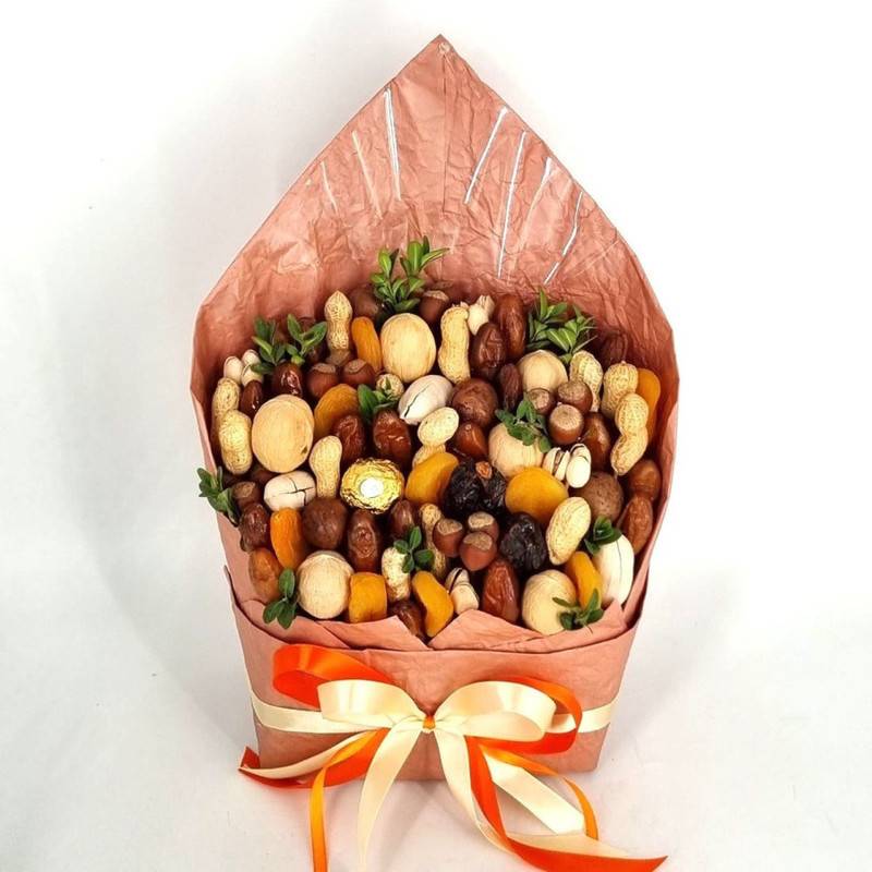 Konvert,s,orehami,i,suhofruktami