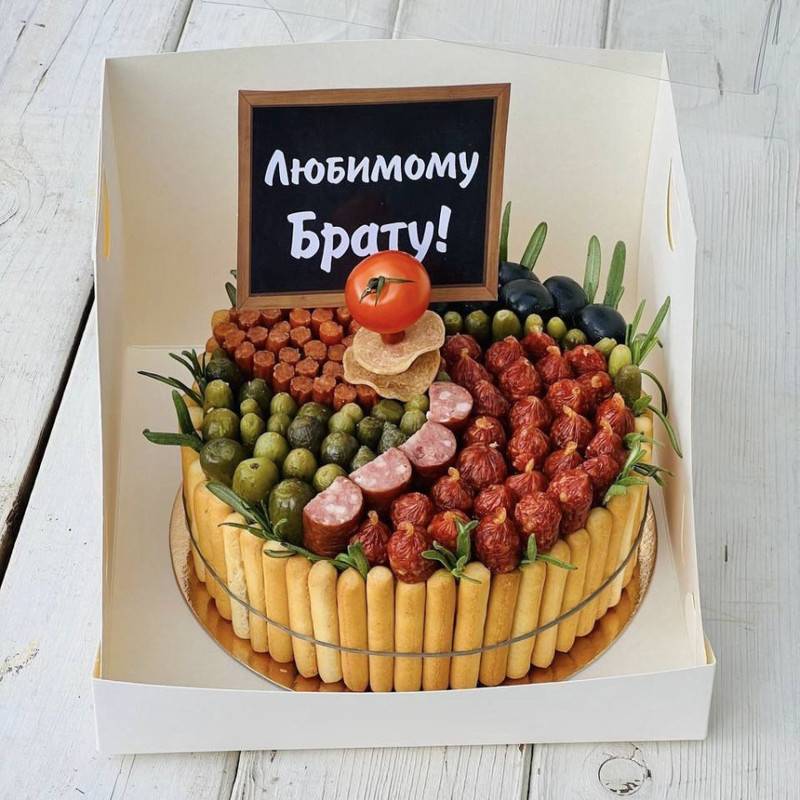Tort,kolbasnij,iz,zakusok,dlya,brata