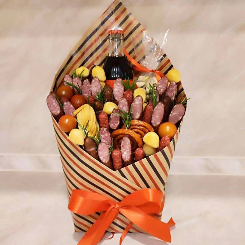 Bouquet,of,sausages,in,a,envelope