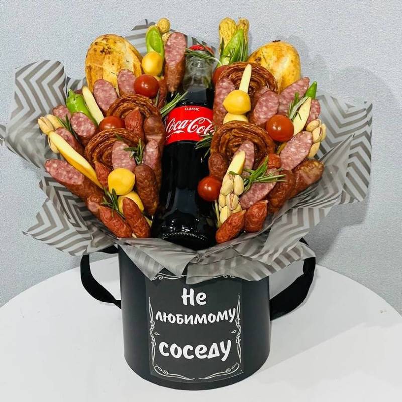 Bouquet,of,snacks,from,sausages