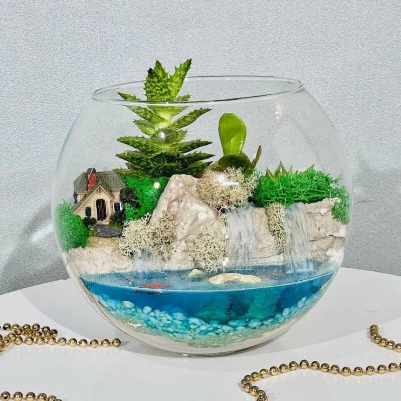 Florarium,with,waterfalls