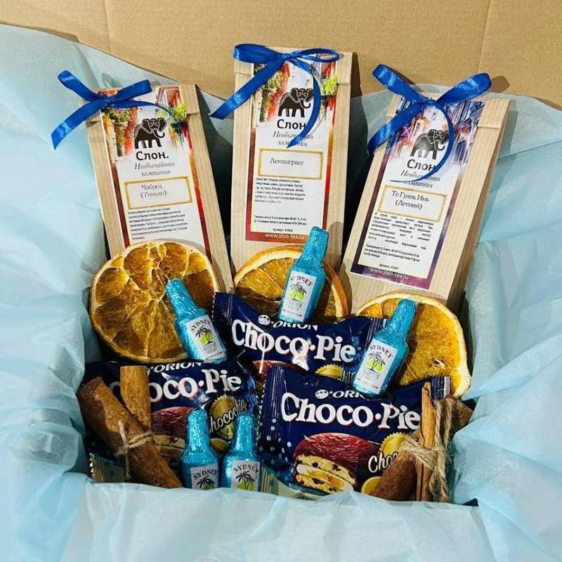 Podarochnij,chajnij,nabor,â„–8,so,sladkim,napolneniem