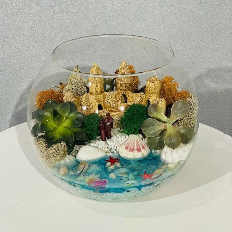 Florarium,inter_ernij,"Zamok,na,beregu,morya"
