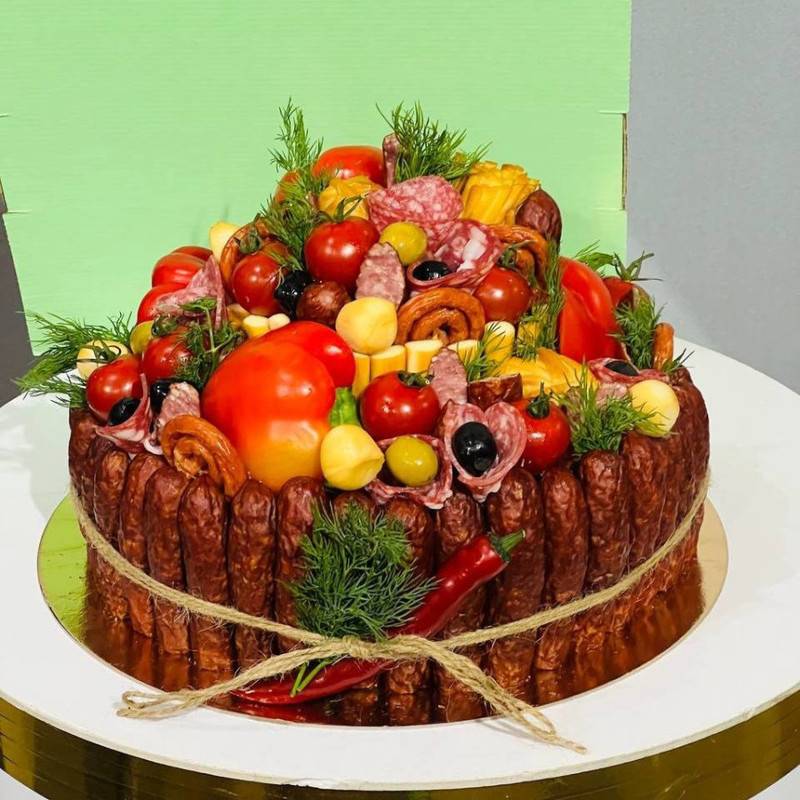 Bol_shoj,sausage,cake,and,snacks