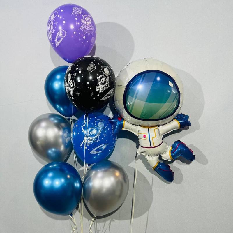 Nabor,sharov,s,kosmonavtom