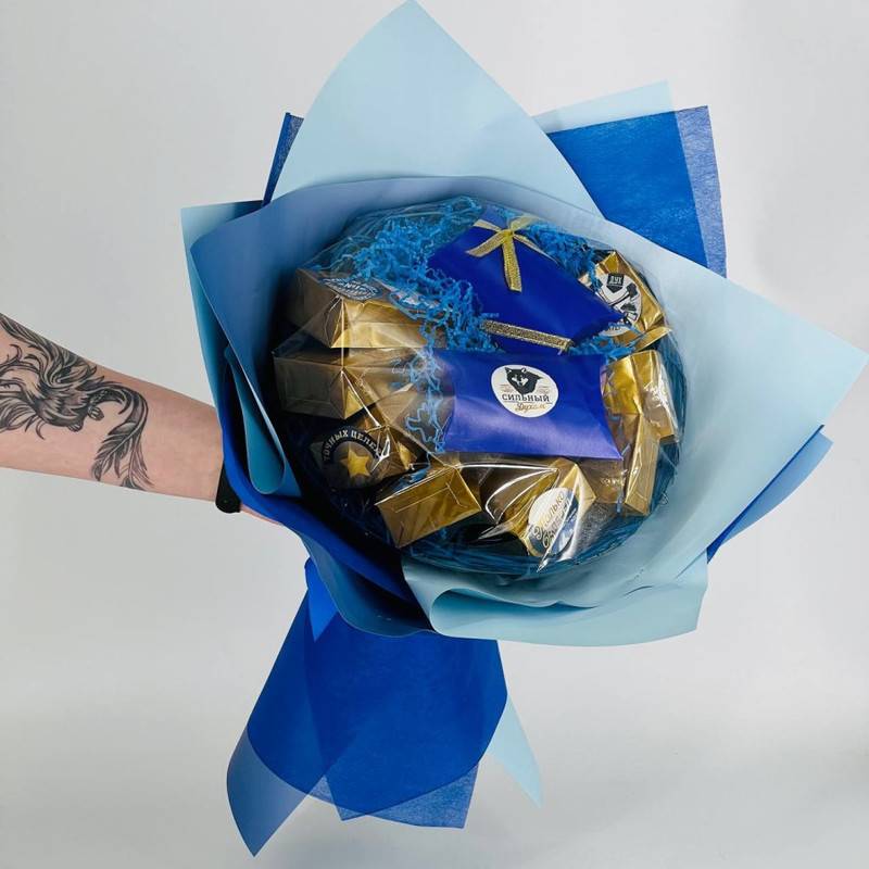 Men's,bouquet,of,elite,tea,with,nuts,in,Belgian,chocolate