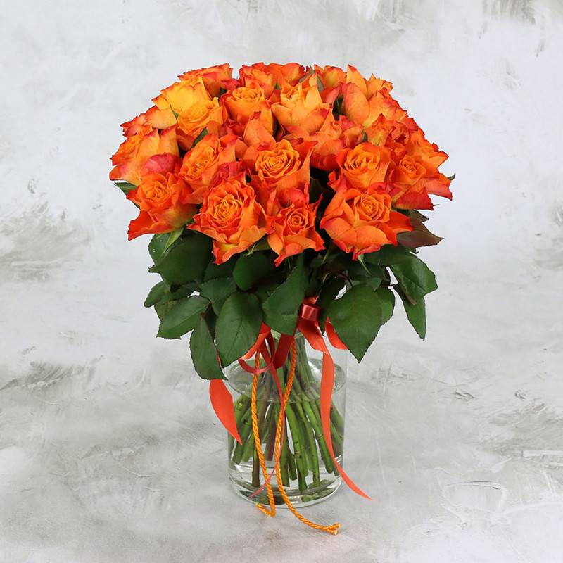 Bouquet,of,25,orange,roses,of,Kenya,40,cm.