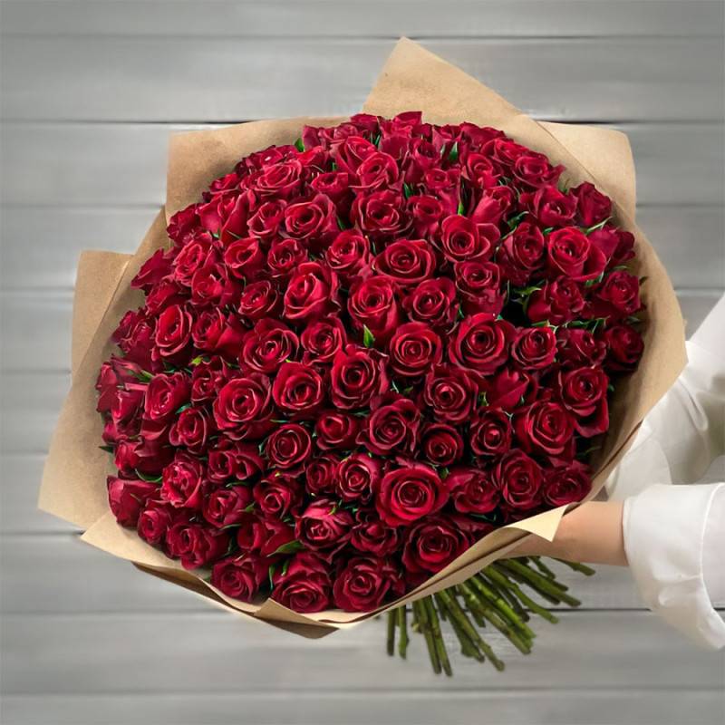 Bouquet,of,101,red,roses,in,the,power,of,Kenya,40,cm.