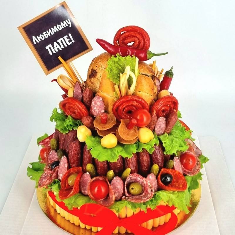 Bol_shoj,tort,iz,kolbasi,i,zakusok,dlya,papi