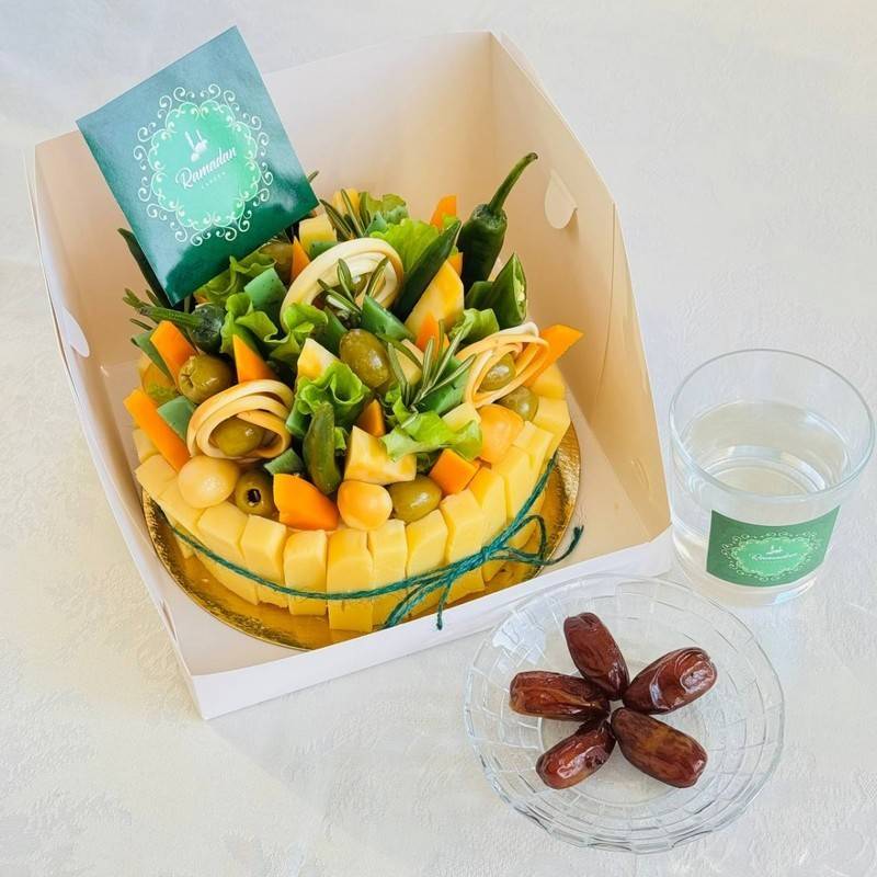 Podarochnij,sirnij,bento,tort,Halyal_.,Podarok,na,Ramadan