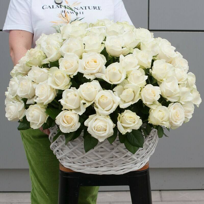 Basket,with,flowers,"Rafaelka"