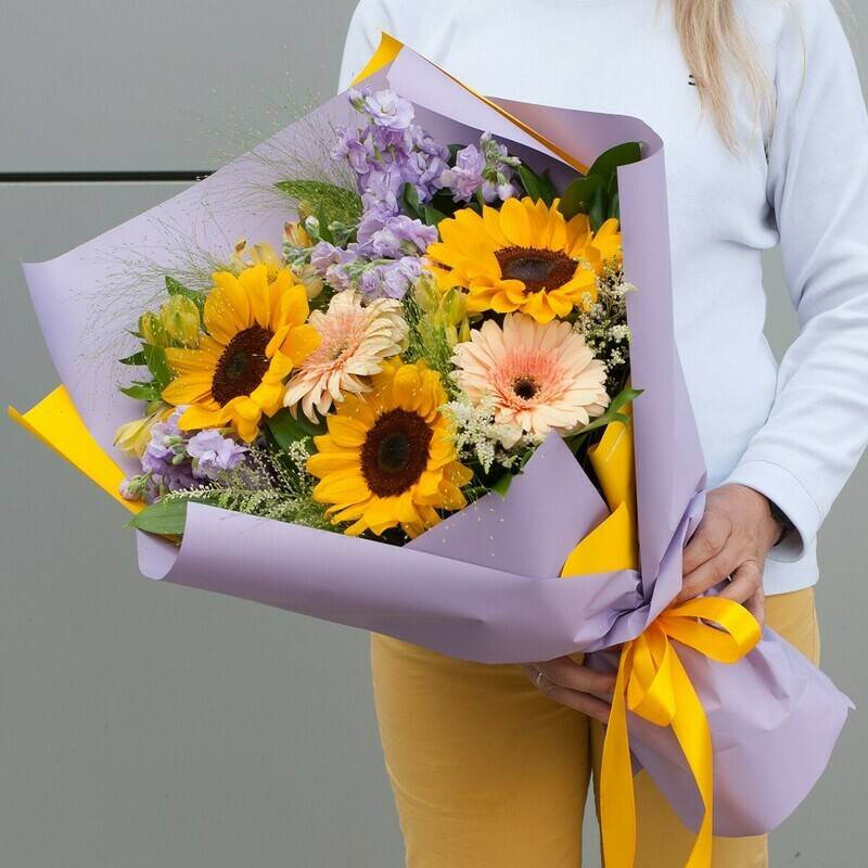 Bouquet,of,flowers,"Luchistij"