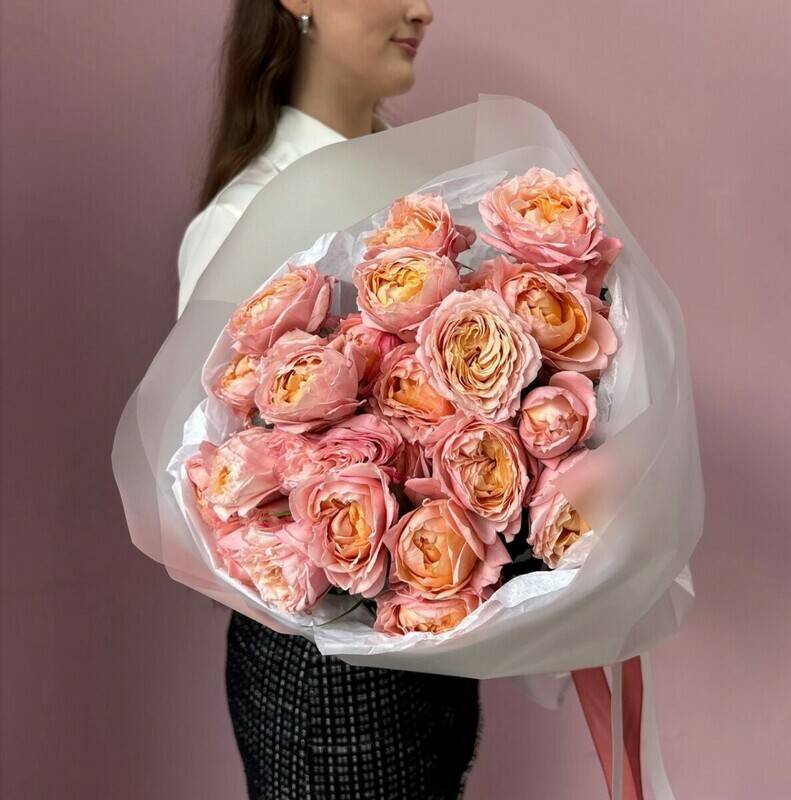 Mono,bouquet,of,7,pieces,of,costly,peony,rose,variety,"Dzhul_etta"