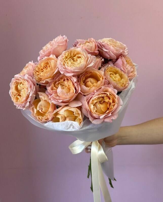 Bouquet,of,pink,peonies,Dzhul_etta