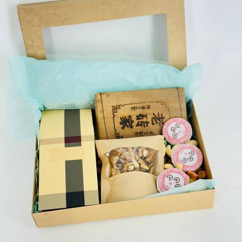 Gift,set,of,elite,Pu-erh,tea,with,mixed,nuts.,Gift,for,September,1st