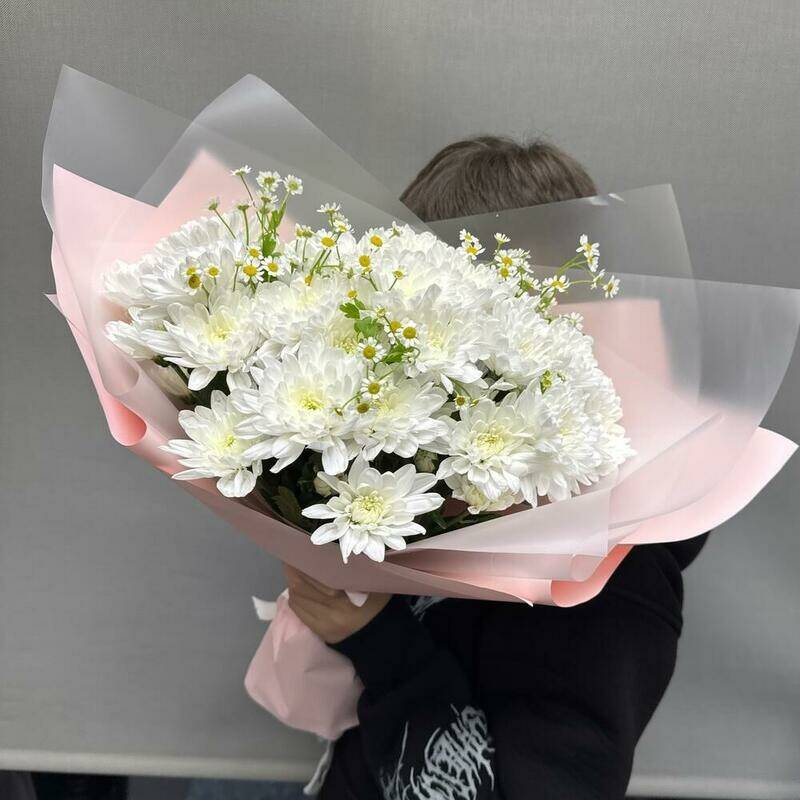 White,bush,chrysanthemum,and,thanacetum,(chamomile)