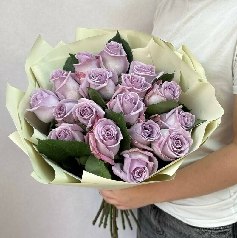 Mono,bouquet,of,17,roses,sorta,Ocean,song