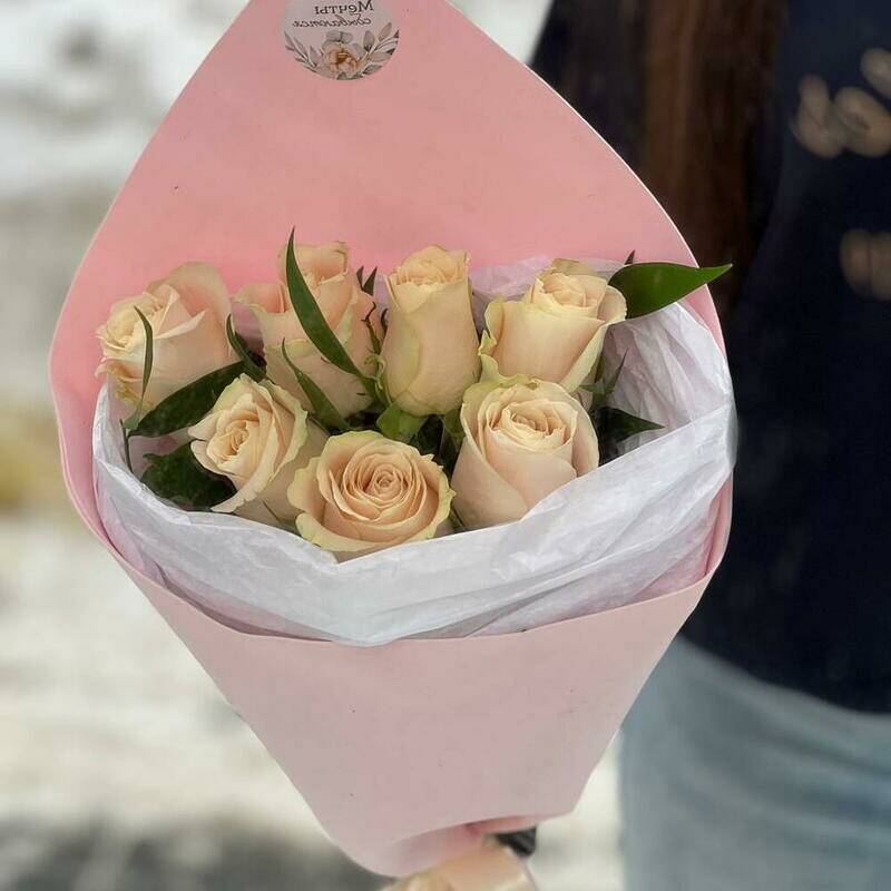 Businka,CHajnaya,roza.Buket,s,rozami