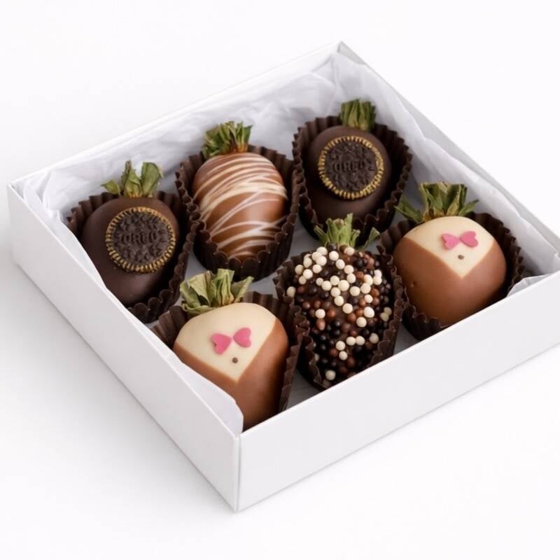 Set,of,Trio,with,strawberries,in,chocolate,,6-9,berries