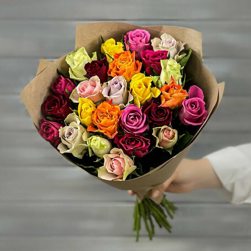 Bouquet,of,29,multicolored,roses,in,craft,Kenya,40,cm.