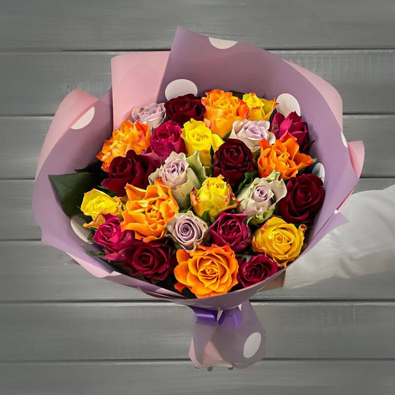 Bouquet,of,29,multi-colored,roses,in,a,Kenya,40,cm,package.