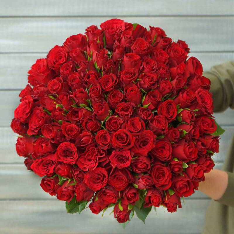 75,red,roses,with,ribbon,Kenya,40,cm.