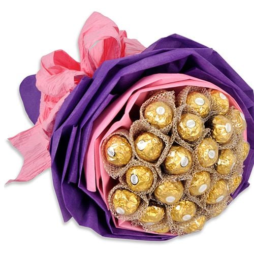 16 pcs. Ferrero Rocher Chocolate in Bouquet