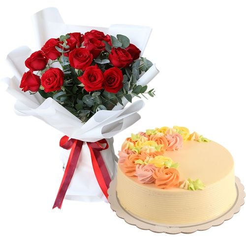 Dozen of Roses with Vanilla Message Cake By Max's