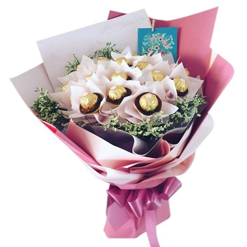 16 Pcs Ferrero Chocolate in a Bouquet