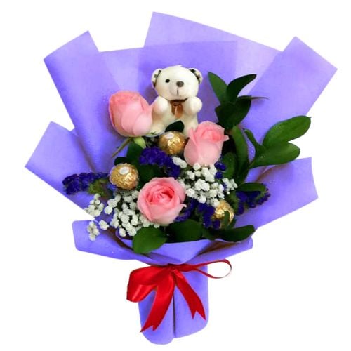 3 Ecuadorian Roses w/ Ferrero & Bear