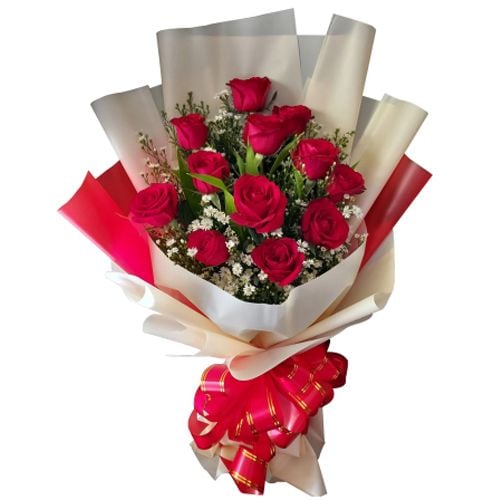 Mind Harbor 12 Red Roses Bouquet