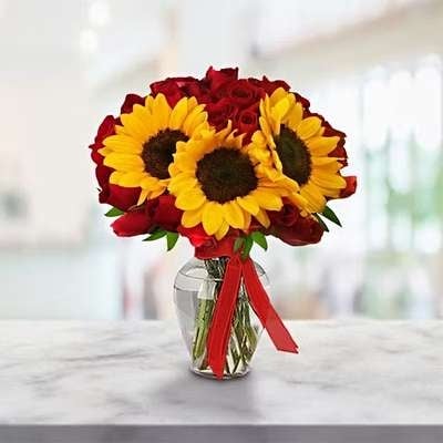 Radiant (18 Roses + 3 Sunflowers)