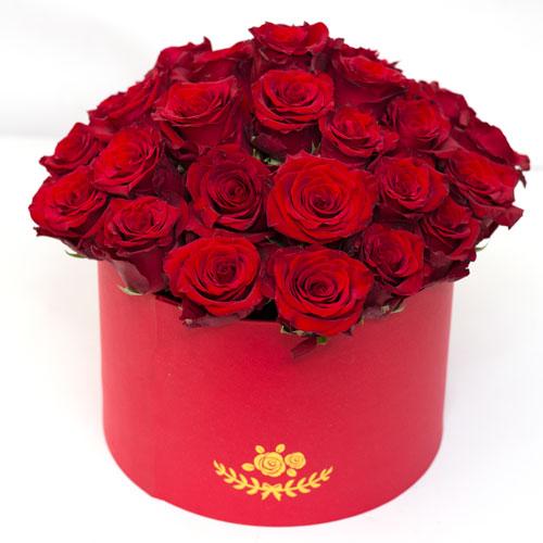 Queen of Hearts Roses &amp; Truffles Package