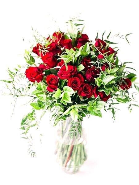 Classic Red Rose Vase (Small (12 Roses))