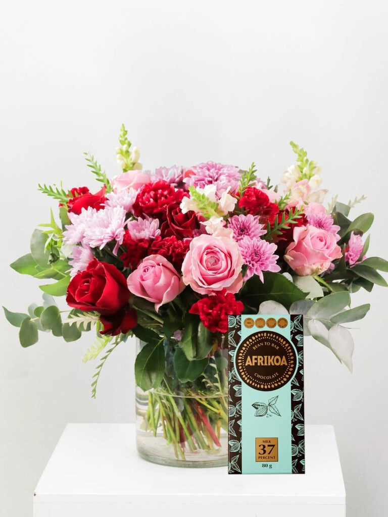 Simply Smitten (Single with Vase)
