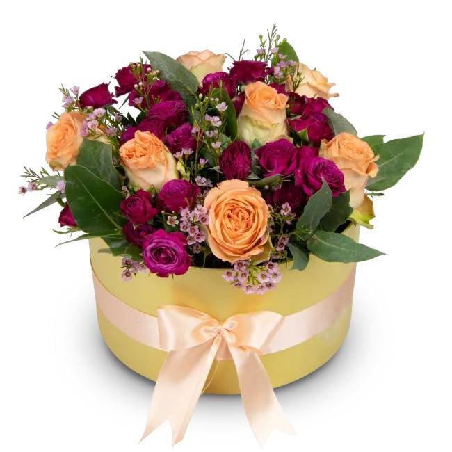 Box of flowers – Peach Fuzz (Small)