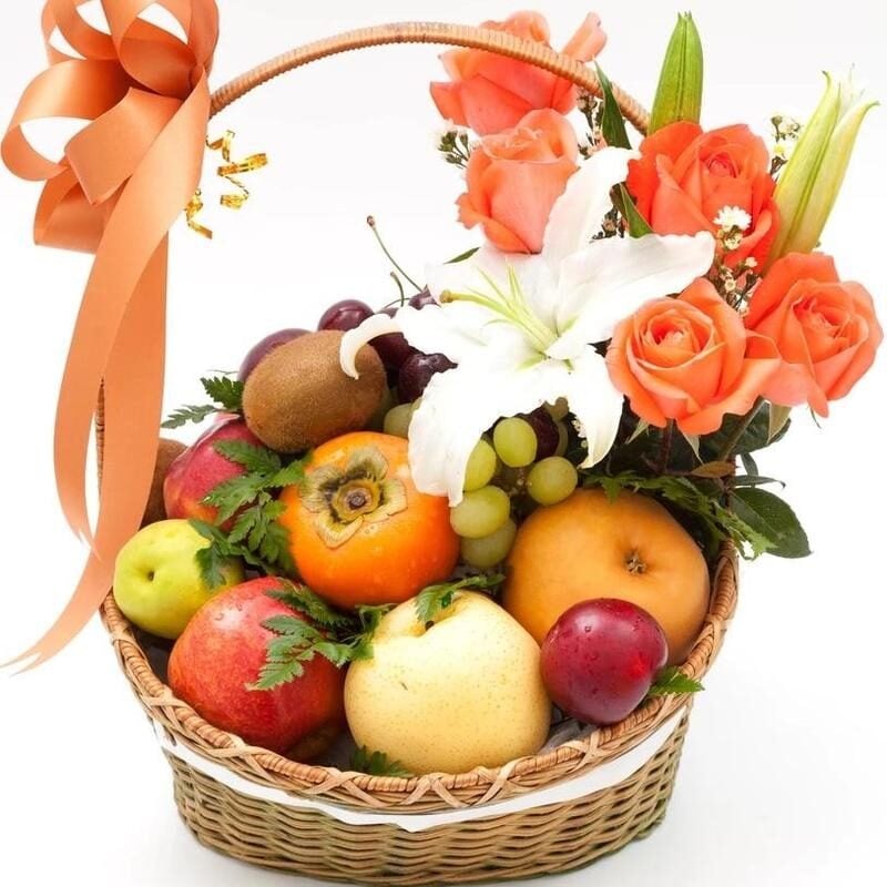 Flowers And Fruits Gift Basket