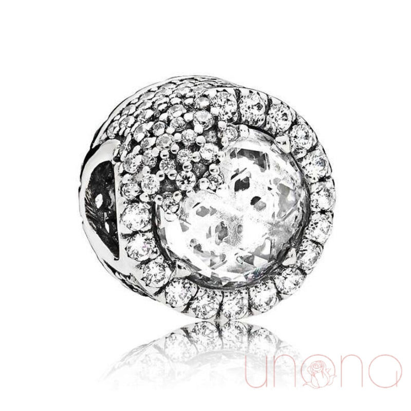 DAZZLING SNOWFLAKE CHARM