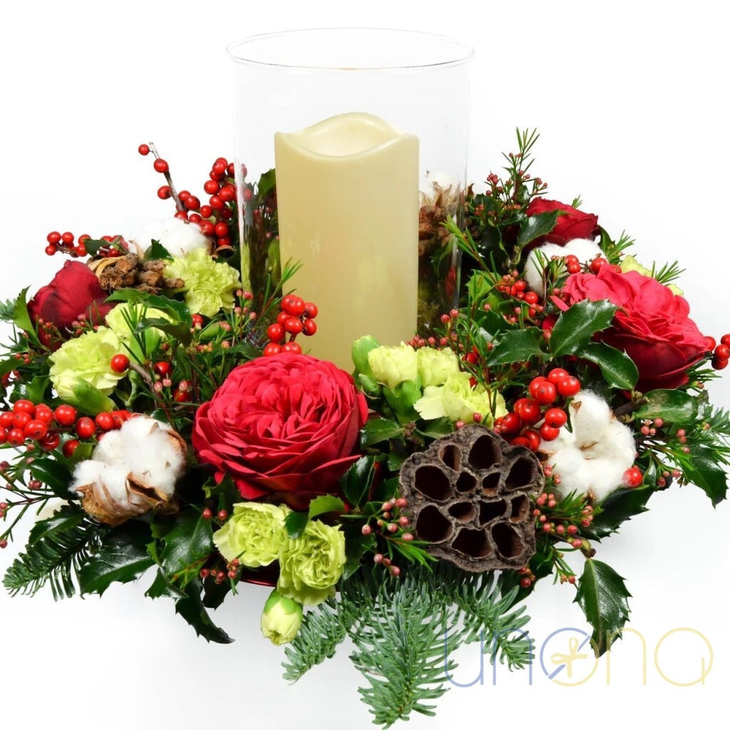 Traditional Christmas Centerpiece