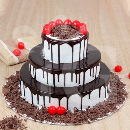 3 Tier Yummy Blackforest Cake (4 Kg Black forest Cake)