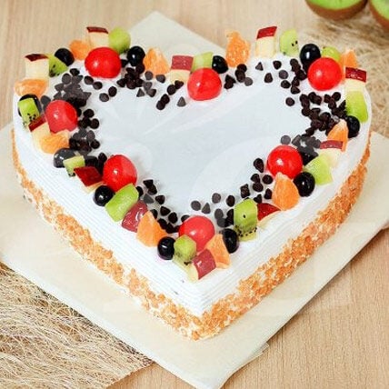 Fruity tooty Butterscotch Cake (1 Kg Butterscotch Cake)
